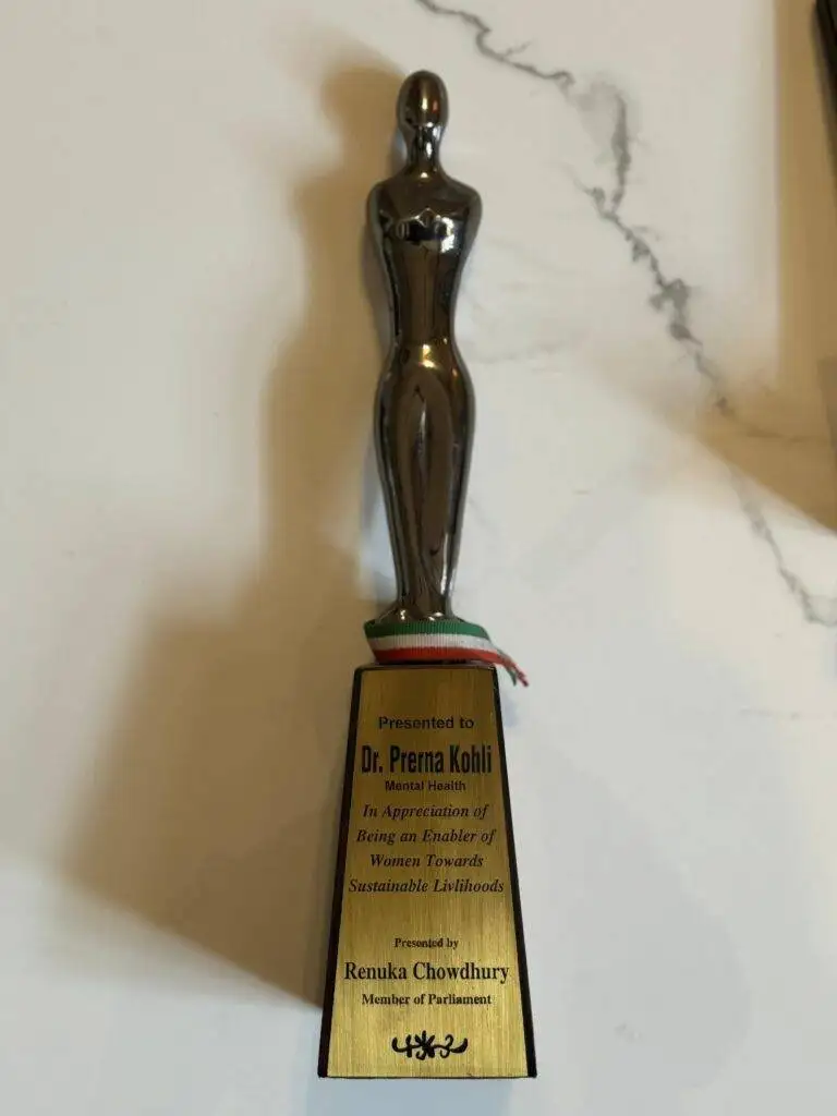 Dr. Prerna Kohli award for being Enabler of Women Towards Sustainable Livelihoods presented by Renuka Chowdhury Member of Parliament — Mental Health Expert & Clinical Psychologist India