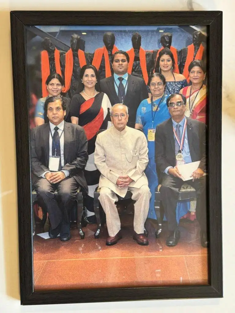 Dr. Prerna Kohli at 100 Women Achievers of India award ceremony with President of India — Clinical Psychologist & Marriage Counsellor, Gurugram